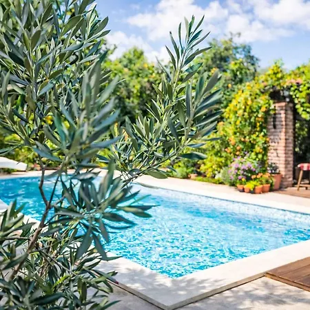 Casa Sole Beheizter Pool By Interhome Pula