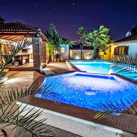 Holiday home Casa Sole Beheizter Pool By Interhome *
