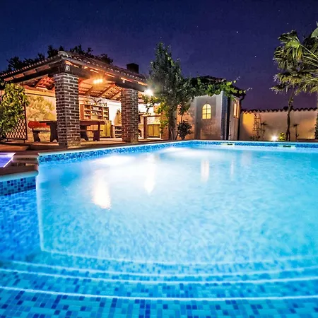 Holiday home Casa Sole Beheizter Pool By Interhome Pula